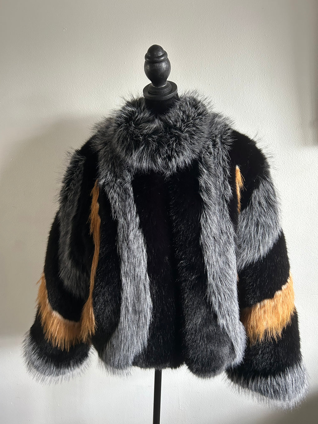 Chic Faux Fur Jean Jacket size XL